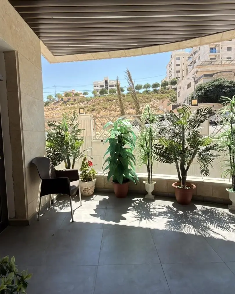 شقة طابق أرضي معلّق للبيع، طريق المطار – الحويطي، 188 م² – صورة 4 من 4