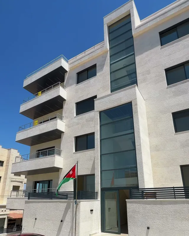 Apartment complex for sale in Dahiyat Al-Rasheed, 165–222 m² – photo 1 of 2