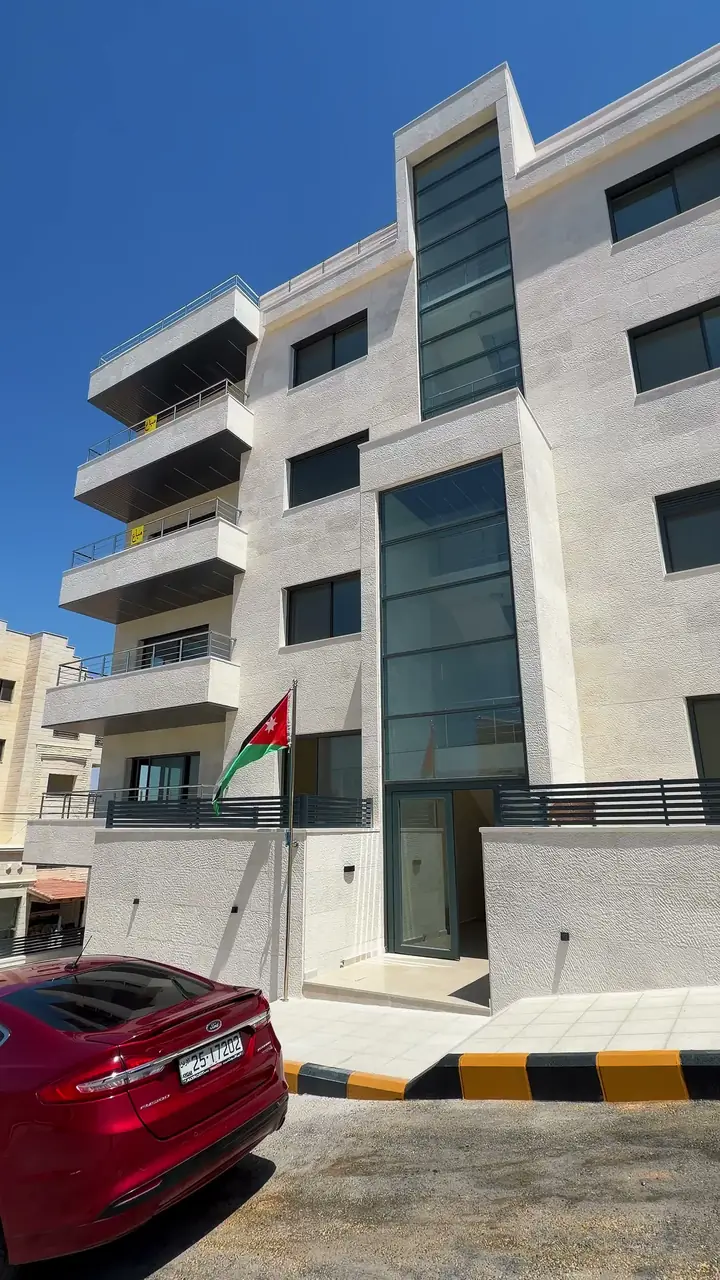 Apartment complex for sale in Dahiyat Al-Rasheed, 165–222 m² – photo 2 of 2
