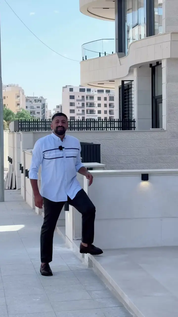 مشروع دير غبار: شقق وروف للبيع في 4 عمارات – صورة 2 من 2